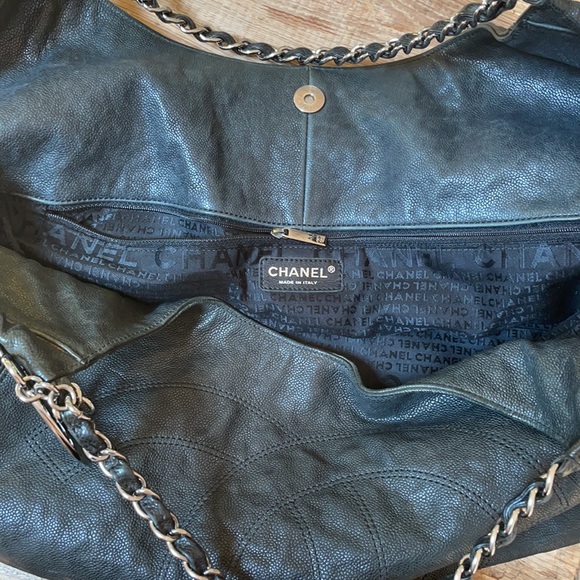 CHANEL COCO CABAS XL charcoal/black caviar leather tote with silver hardware. - Picture 16 of 17